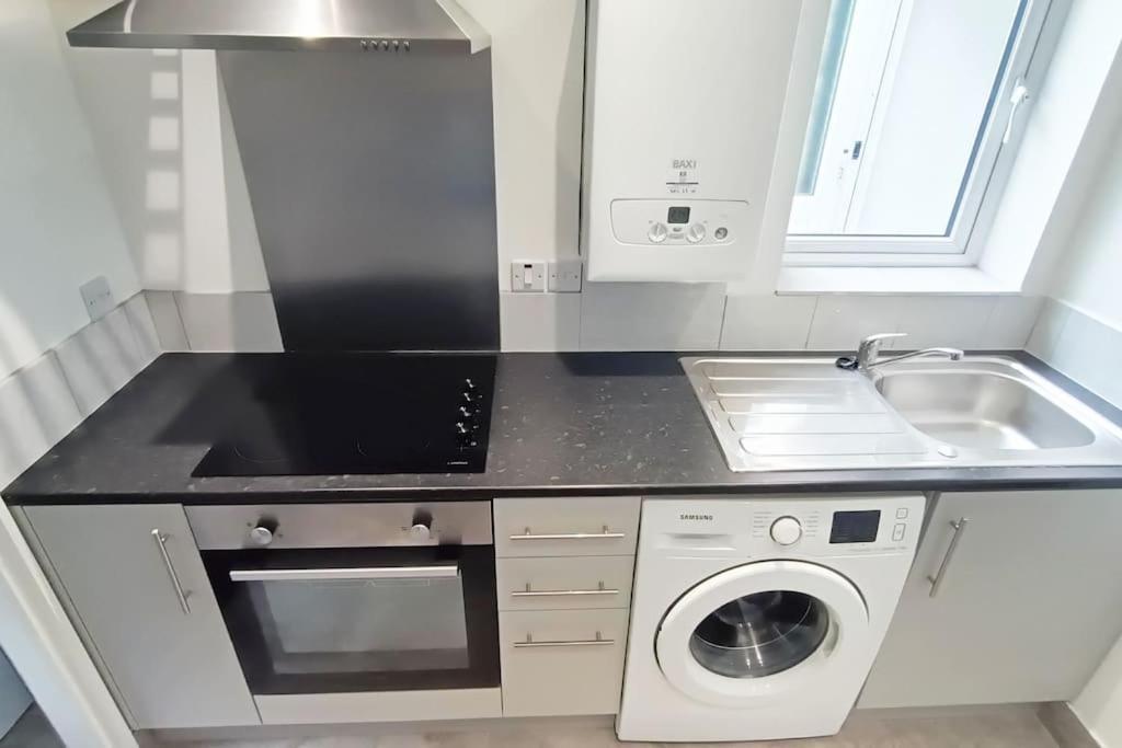 Cntrl Reading Modernized 3 Bedroom House Dış mekan fotoğraf