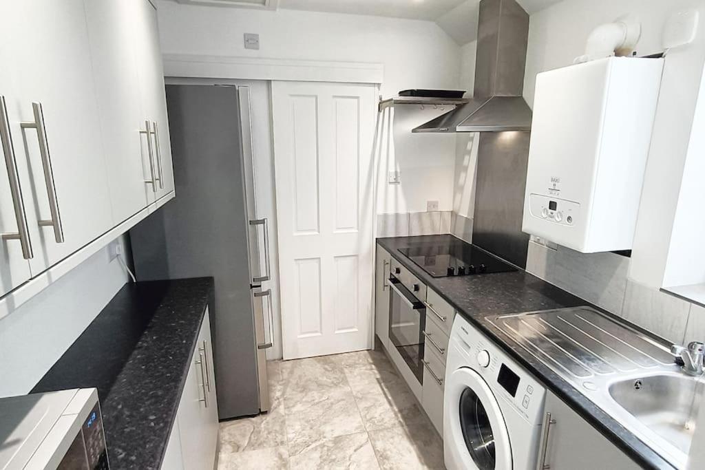 Cntrl Reading Modernized 3 Bedroom House Dış mekan fotoğraf